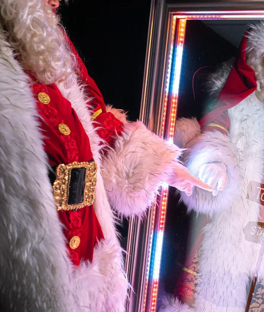 Santa AR Booth 1